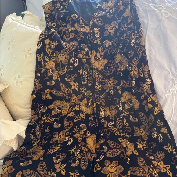 Liz Claiborne Jackets & Blazers - Liz Claiborne Floral Black and Gold Women's Vest 10 Petite